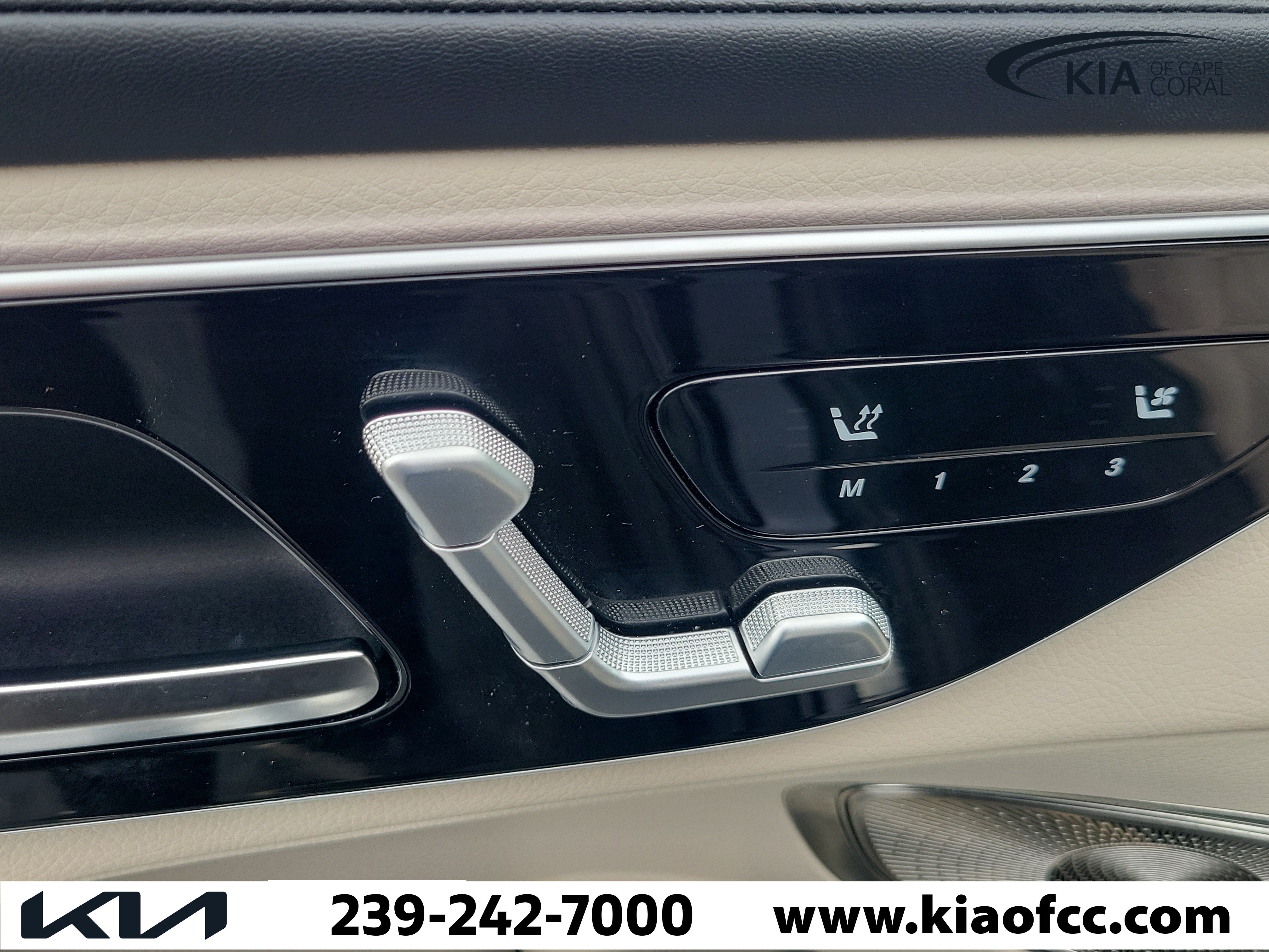 Used 2023 Mercedes-Benz GLC 300 4MATIC image 24