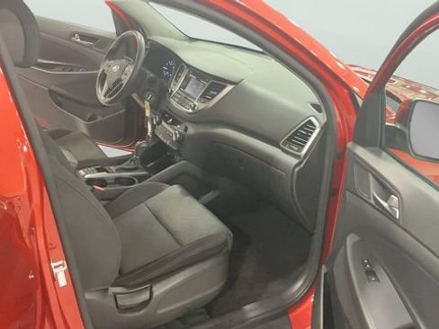 Used 2016 Hyundai Tucson SE w/ Option Group 02 AWD/4WD image 12