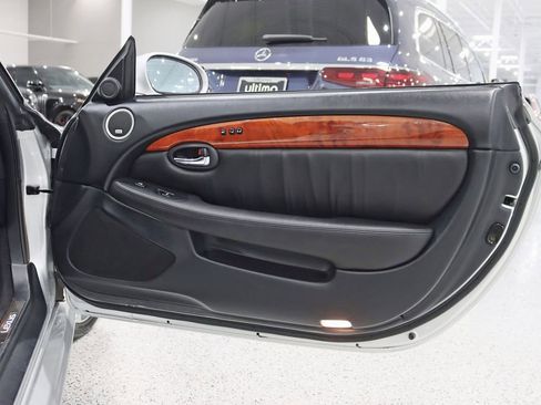 Used 2006 Lexus SC 430 Convertible RWD image 28