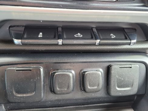 Used 2015 GMC Sierra 2500 SLE AWD/4WD image 33