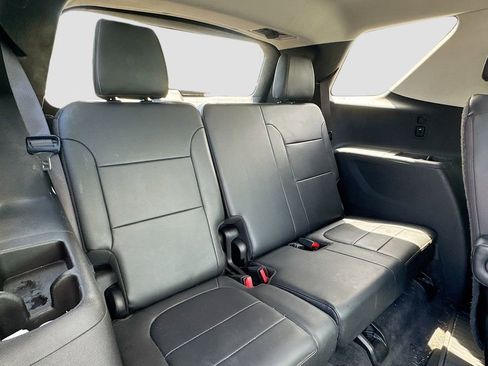 Used 2019 Chevrolet Traverse Premier w/ Redline Edition AWD/4WD image 28