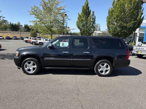 Used 2012 Chevrolet Suburban LTZ AWD/4WD image 6