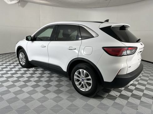 Used 2020 Ford Escape SE FWD image 6