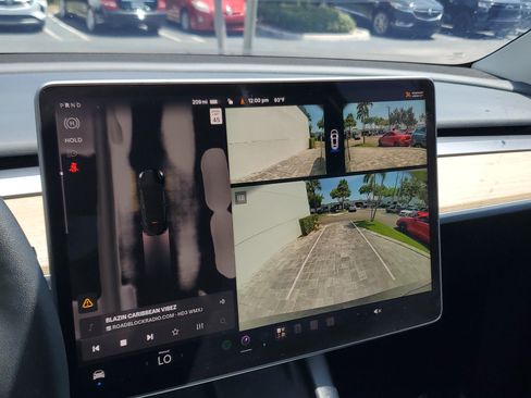 Used 2024 Tesla Model Y Long Range AWD/4WD image 26