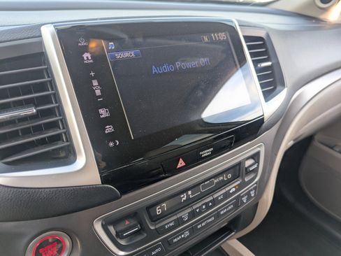 Used 2017 Honda Pilot EX image 27