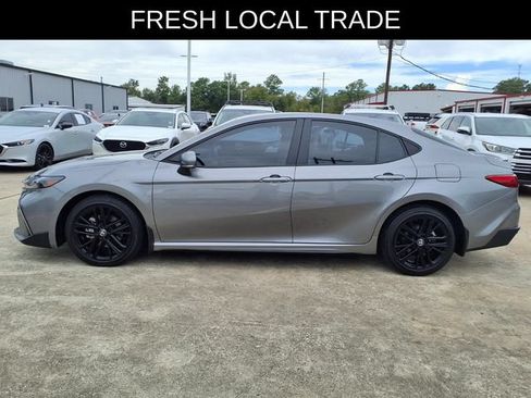Used 2026 Toyota Camry SE w/ Convenience Package FWD image 8