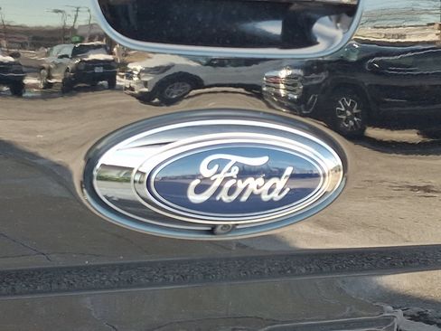 Certified 2019 Ford Ranger Lariat w/ Equipment Group 501A Mid image 30