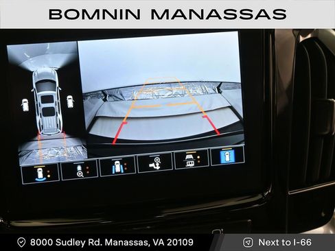 Used 2023 Chevrolet Traverse Premier w/ Redline Edition image 18