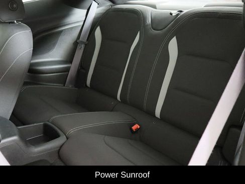 Used 2017 Chevrolet Camaro SS image 8