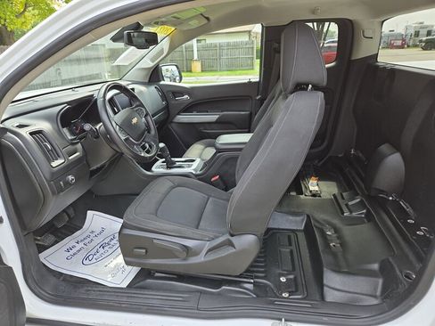 Used 2021 Chevrolet Colorado LT w/ Fleet Safety Package image 10