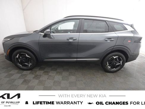 New 2026 Kia Sportage EX image 8