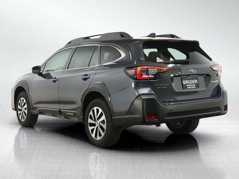 Used 2024 Subaru Outback Premium AWD/4WD image 3