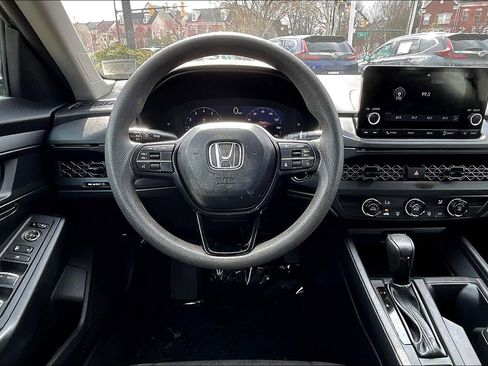 Used 2023 Honda Accord LX image 5