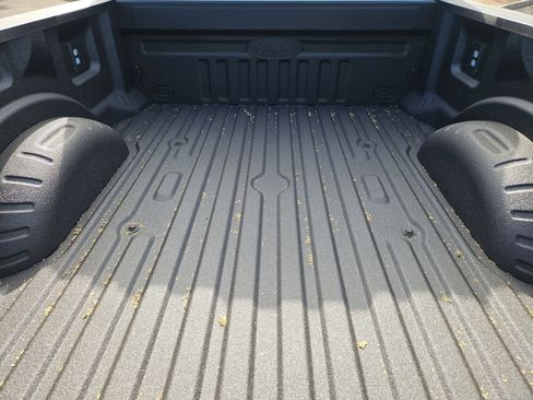 New 2026 Ford F250 Lariat w/ Black Appearance Package image 4