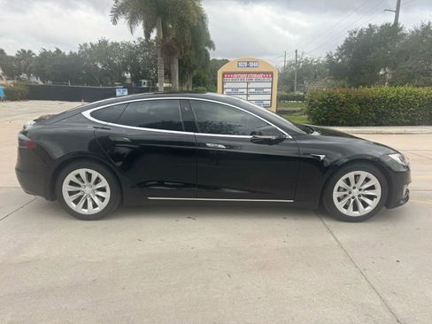 Used 2017 Tesla Model S 75 image 8