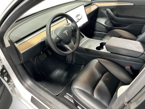 Certified 2022 Tesla Model 3 Long Range AWD/4WD image 9