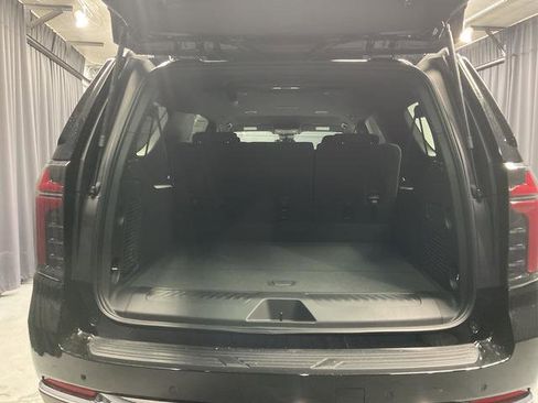 New 2026 Chevrolet Suburban LS w/ LS Custom Edition AWD/4WD image 10