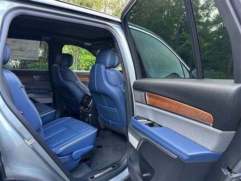 New 2026 Cadillac Vistiq Premium Luxury image 13