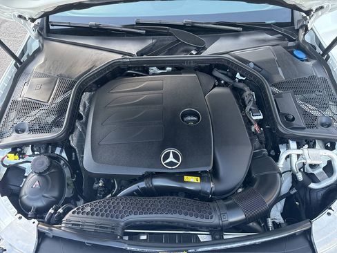 Used 2019 Mercedes-Benz C 300 Sedan image 5