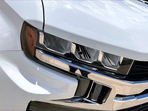 Used 2019 Chevrolet Silverado 1500 LT w/ Texas Edition AWD/4WD image 35