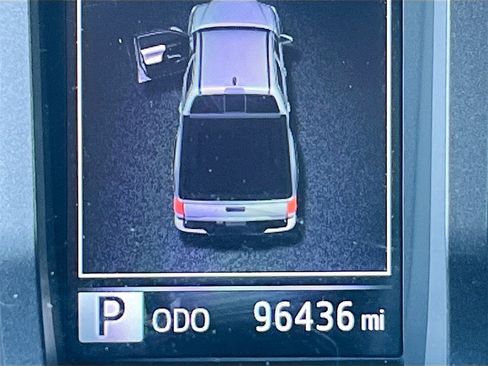 Used 2018 Toyota Tacoma TRD Sport image 12