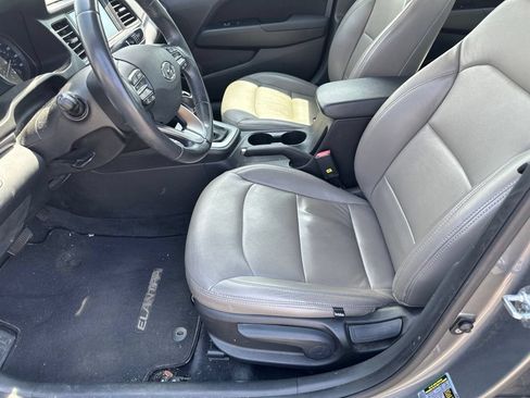 Used 2019 Hyundai Elantra Value Edition w/ Cargo Package FWD image 4