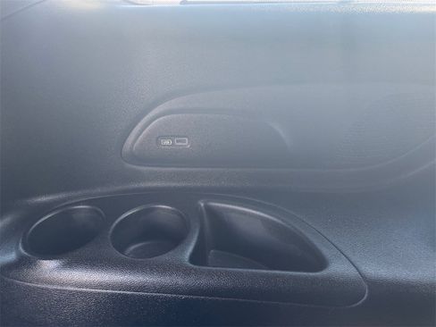 Used 2019 Chrysler Pacifica Touring-L Plus image 50