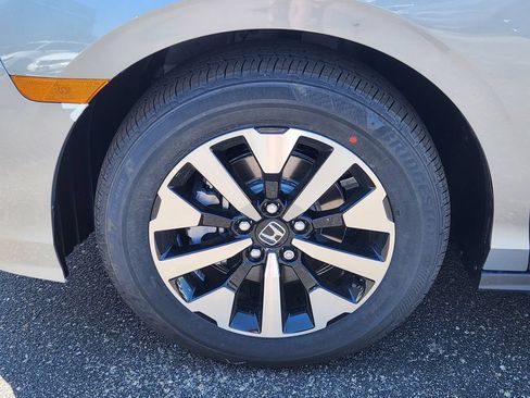 New 2026 Honda Odyssey EX-L image 8
