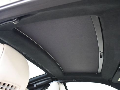 Used 2019 Mercedes-Benz SL 550 image 22