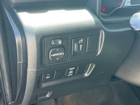 Used 2019 Toyota 4Runner SR5 image 7