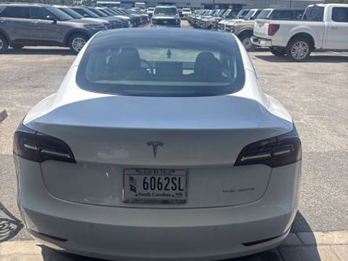 Used 2022 Tesla Model 3 Long Range AWD/4WD image 8