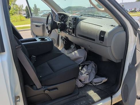 Used 2014 Chevrolet Silverado 2500 W/T RWD image 9