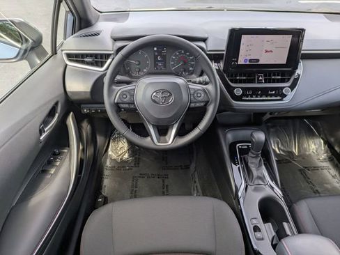 Used 2025 Toyota Corolla SE FWD image 15