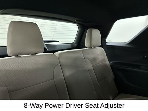 Certified 2023 Chevrolet Traverse LT image 27