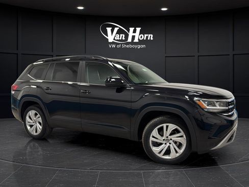 Used 2023 Volkswagen Atlas SE w/ Panoramic Sunroof Package image 1