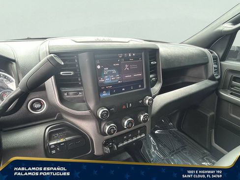 Used 2024 RAM 3500 Tradesman w/ Chrome Appearance Group AWD/4WD image 18