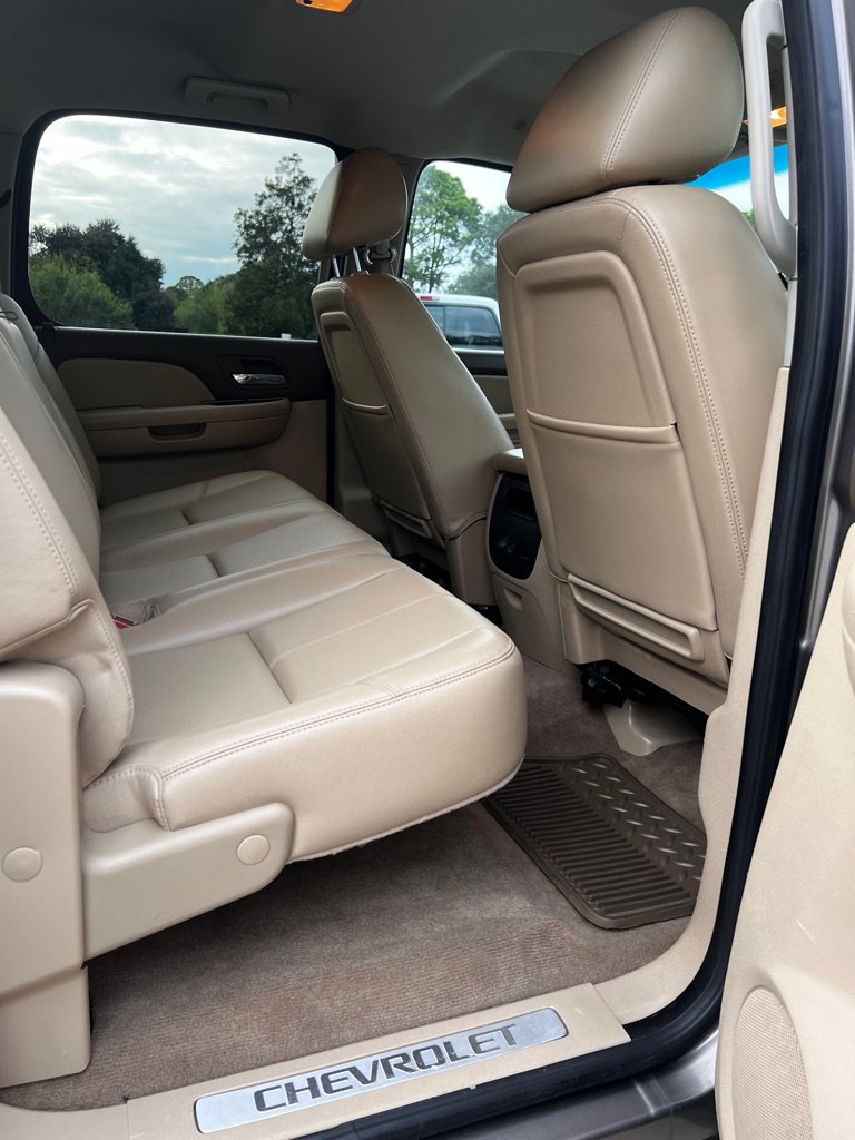 Used 2012 Chevrolet Silverado 2500 LTZ w/ LTZ Plus Package AWD/4WD image 18