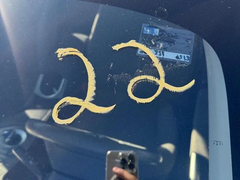 Used 2015 Toyota Prius Plug-In Hybrid image 23