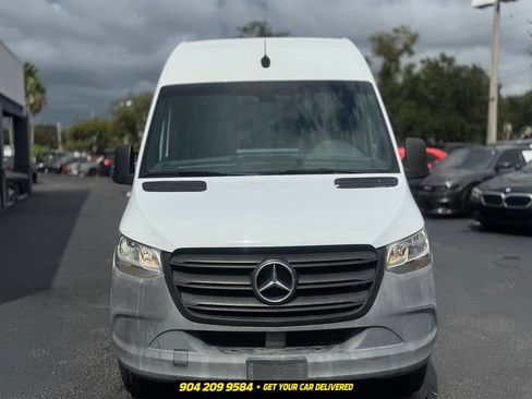 Used 2021 Mercedes-Benz Sprinter 2500 image 9