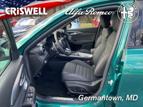 New 2024 Alfa Romeo Tonale Veloce image 19