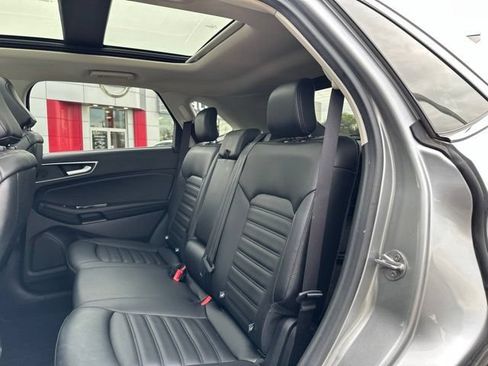 Used 2020 Ford Edge SEL w/ Convenience Package AWD/4WD image 17
