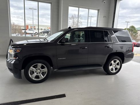 Used 2015 Chevrolet Tahoe LT image 3