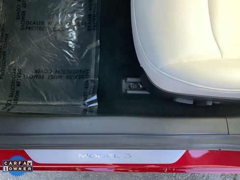 Used 2018 Tesla Model 3 Long Range image 14