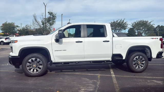 New 2026 Chevrolet Silverado 2500 Custom w/ Custom Convenience Package AWD/4WD image 4