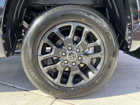 Used 2023 Toyota Tundra Platinum image 6