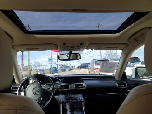 Used 2014 Lexus IS 350 w/ Navigation Package image 18