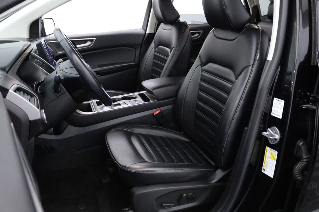 Used 2023 Ford Edge SEL AWD/4WD image 10