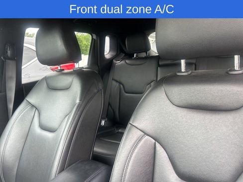 Used 2025 Jeep Compass Limited AWD/4WD image 6