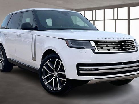 Used 2025 Land Rover Range Rover Autobiography image 11