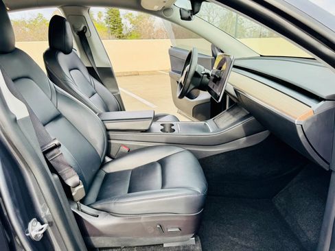 Used 2022 Tesla Model Y Performance image 20